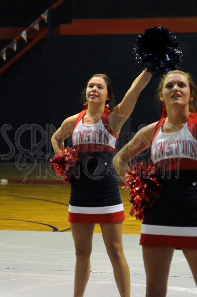 8-28 WA Pep Rally 038.JPG - SCRIVENER D300